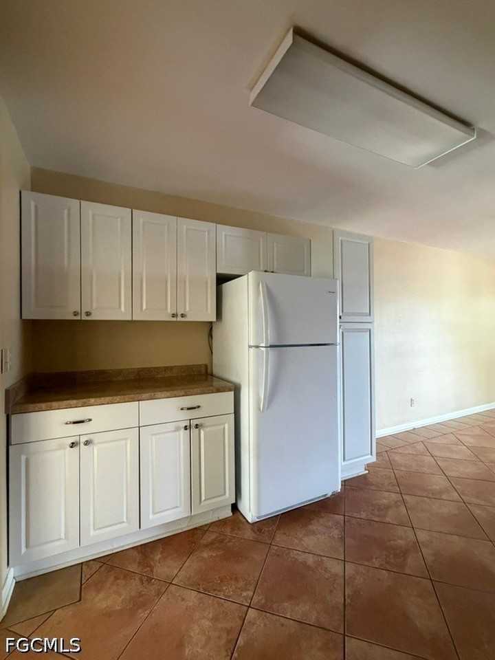 4924 Vincennes St #1 - Photo 4 of 12