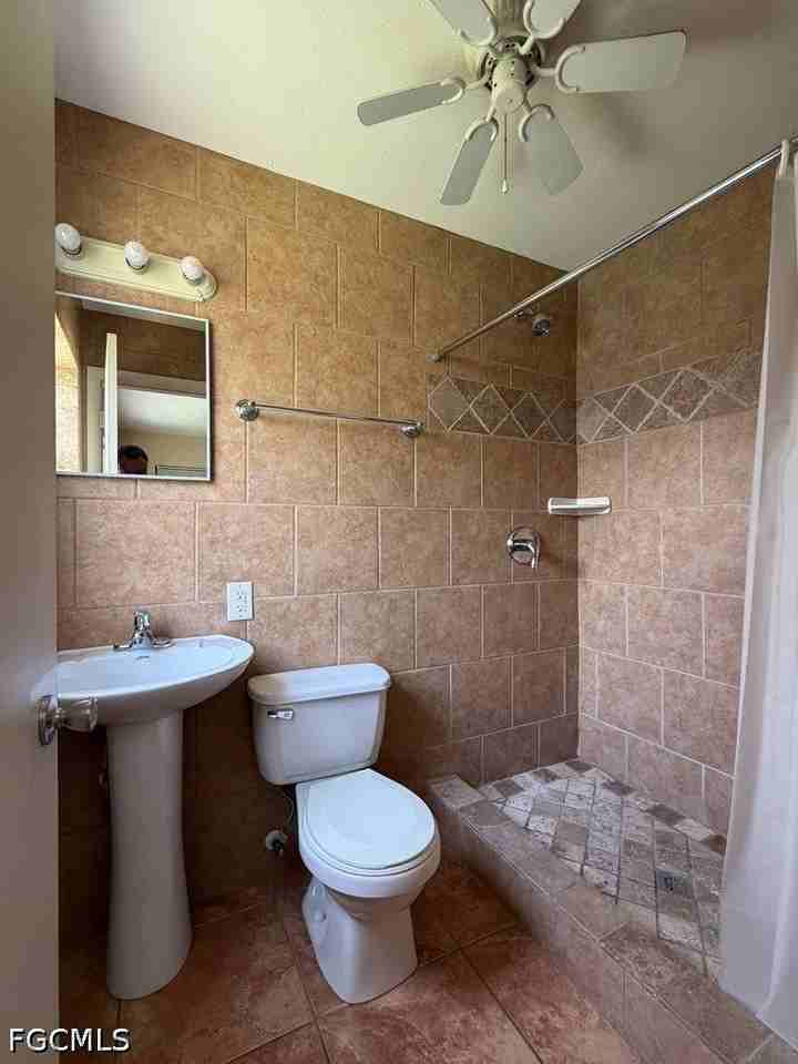 4924 Vincennes St #1 - Photo 5 of 12