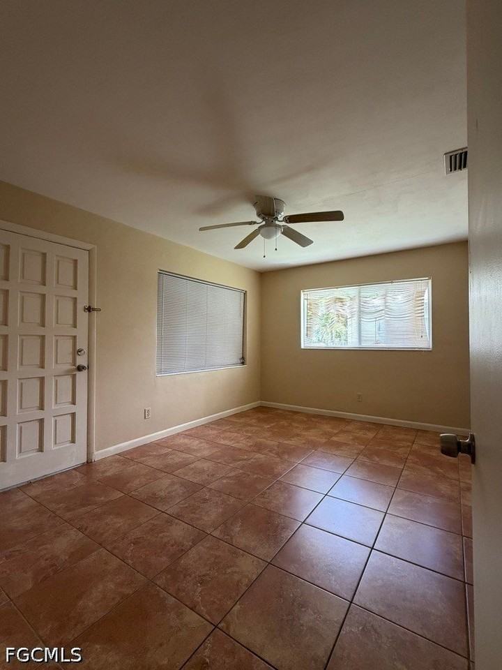 4924 Vincennes St #1 - Photo 7 of 12