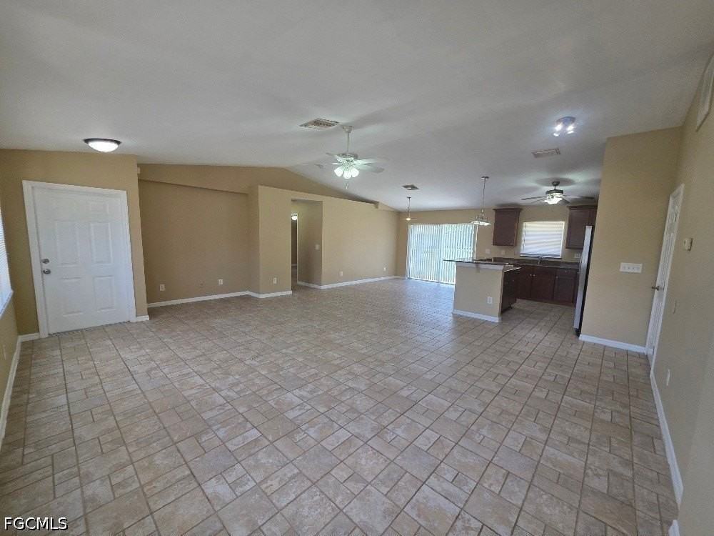 348 Rancho Ave - Photo 4 of 18
