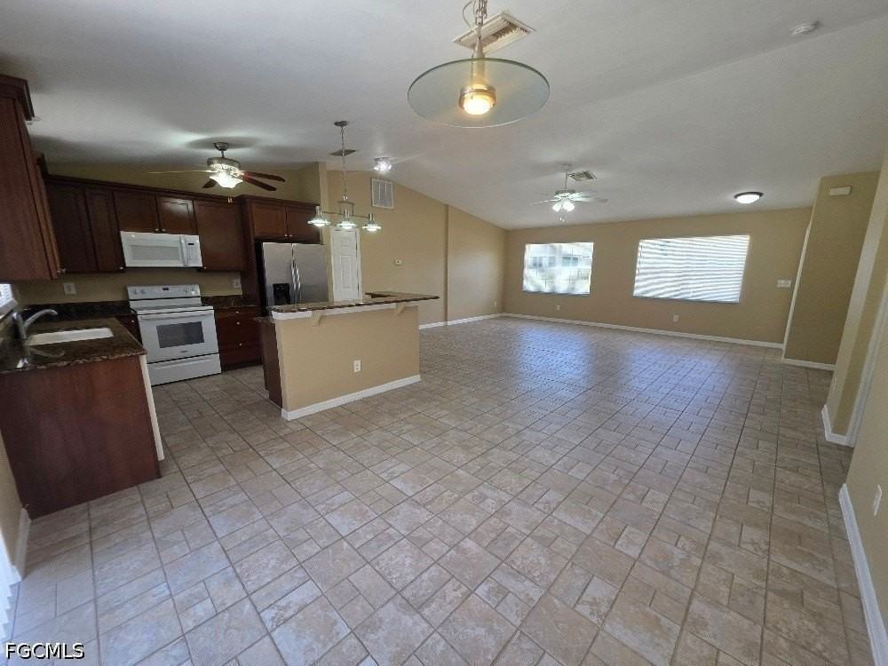 348 Rancho Ave - Photo 5 of 18
