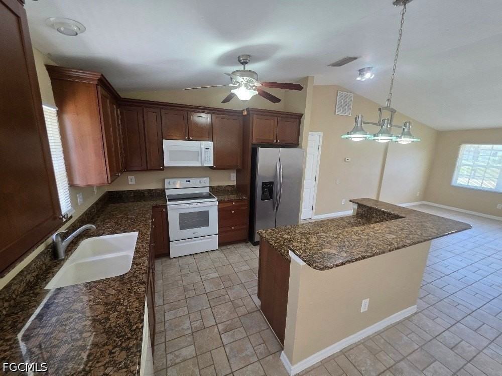 348 Rancho Ave - Photo 6 of 18