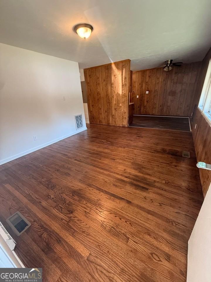 6646 Wolf River Ct - Photo 2 of 16