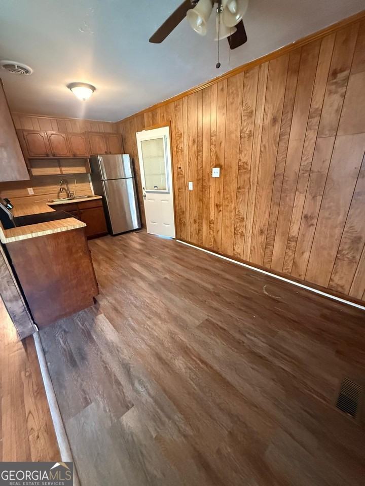 6646 Wolf River Ct - Photo 4 of 16