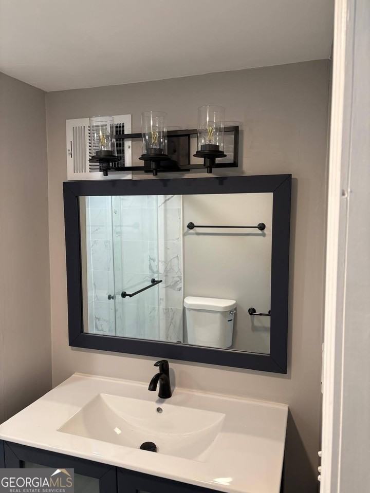 233 Kinsey Ct Ne #C - Photo 6 of 18