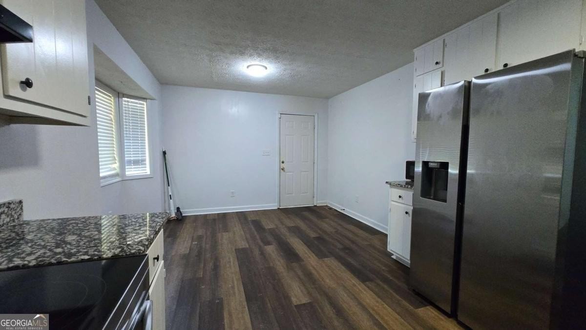 912 Curry Cir Se - Photo 5 of 12