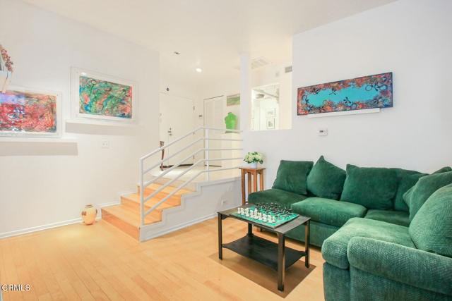 1670 Malcolm Ave #103 - Photo 7 of 8