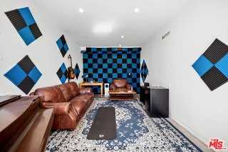 2646 Westwood Blvd - Photo 5 of 8