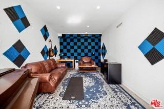 2646 Westwood Blvd - Photo 6 of 8