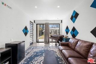 2646 Westwood Blvd - Photo 7 of 8