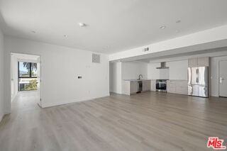 3755 S Canfield Ave #301 - Photo 4 of 8