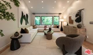 521 Loring Ave - Photo 4 of 8