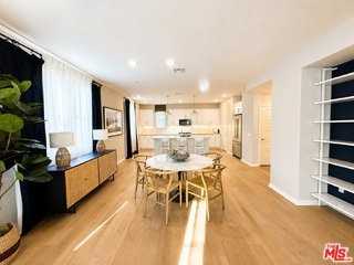 751 Daniel Freeman Cir - Photo 3 of 8