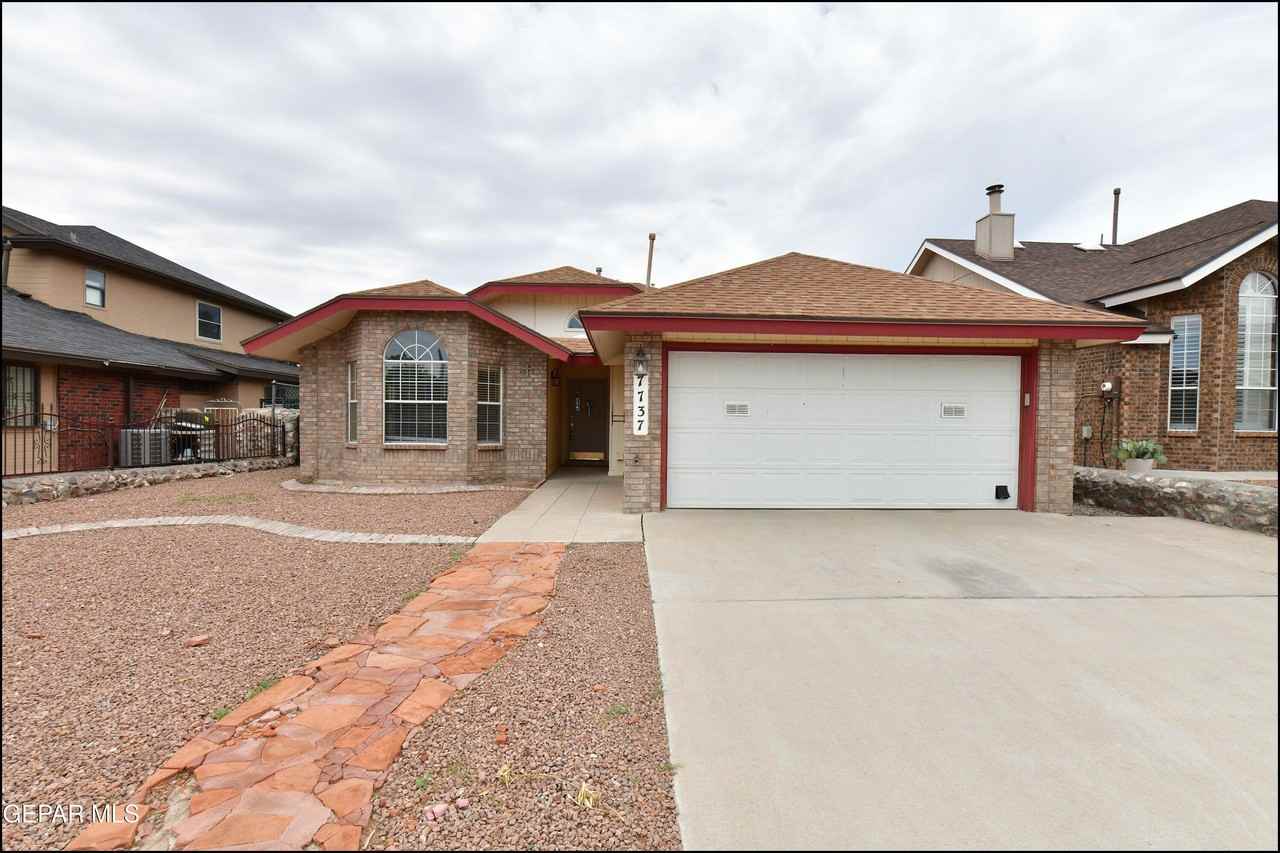 7737 Plaza Azul Rd
