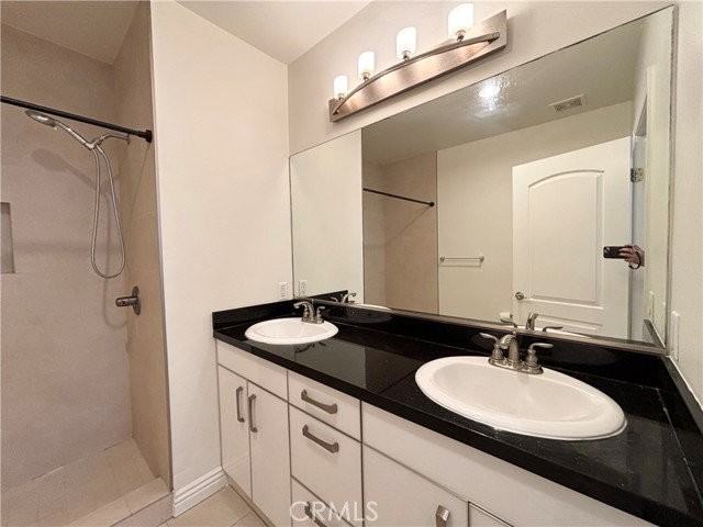 441 N Los Robles Ave #16 - Photo 4 of 8