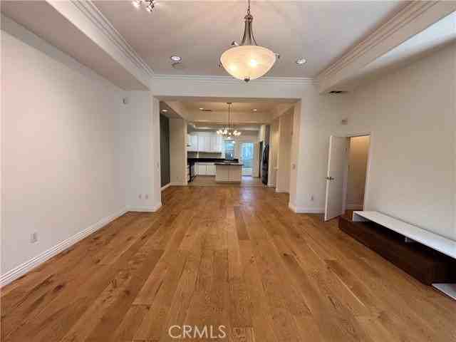 441 N Los Robles Ave #16 - Photo 7 of 8