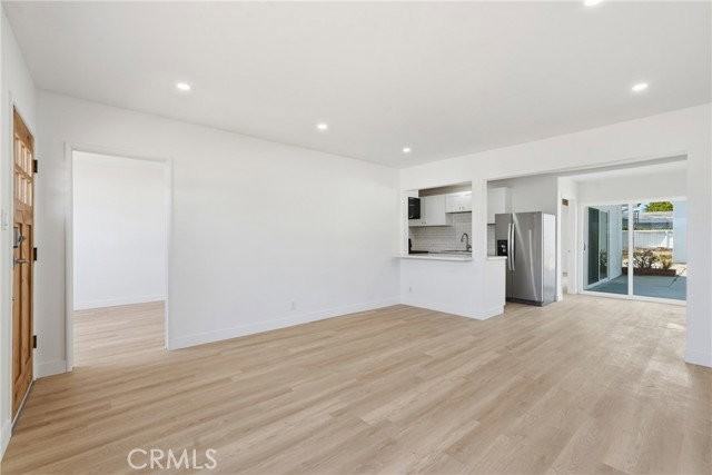 1700 Voorhees Ave - Photo 2 of 8