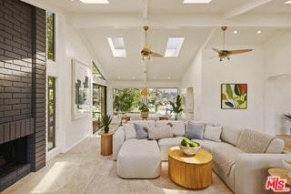 29417 Bluewater Rd - Photo 4 of 8