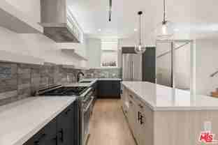 730 Indiana Ave - Photo 1 of 1
