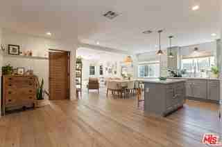 4114 Edenhurst Ave - Photo 4 of 8