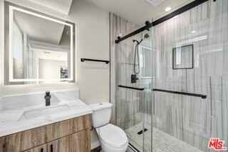 1309 N Sycamore Ave #1-2 - Photo 7 of 8