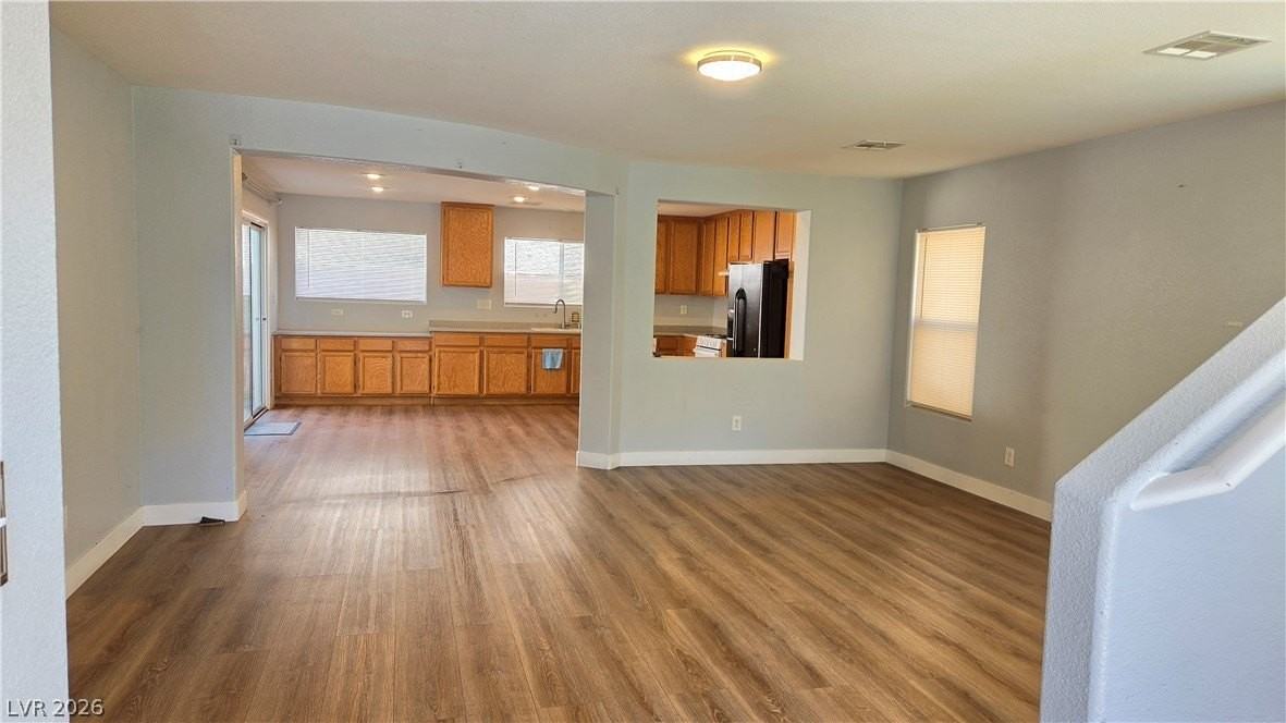 628 Port Talbot Ave - Photo 2 of 19