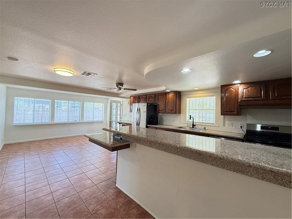 7227 Limestone Rd - Photo 6 of 31