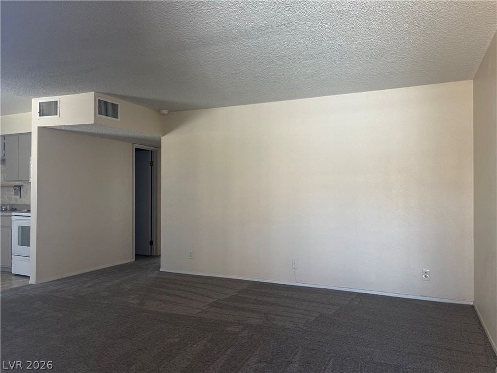 524 Fir St #102 - Photo 2 of 10