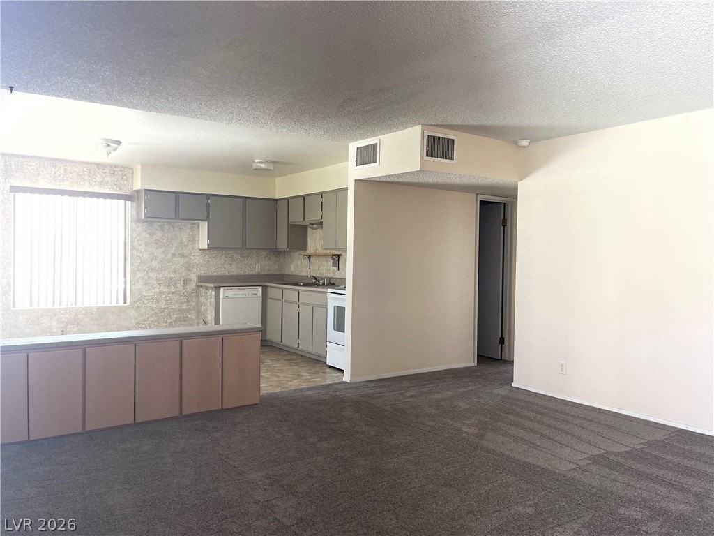 524 Fir St #102 - Photo 3 of 10