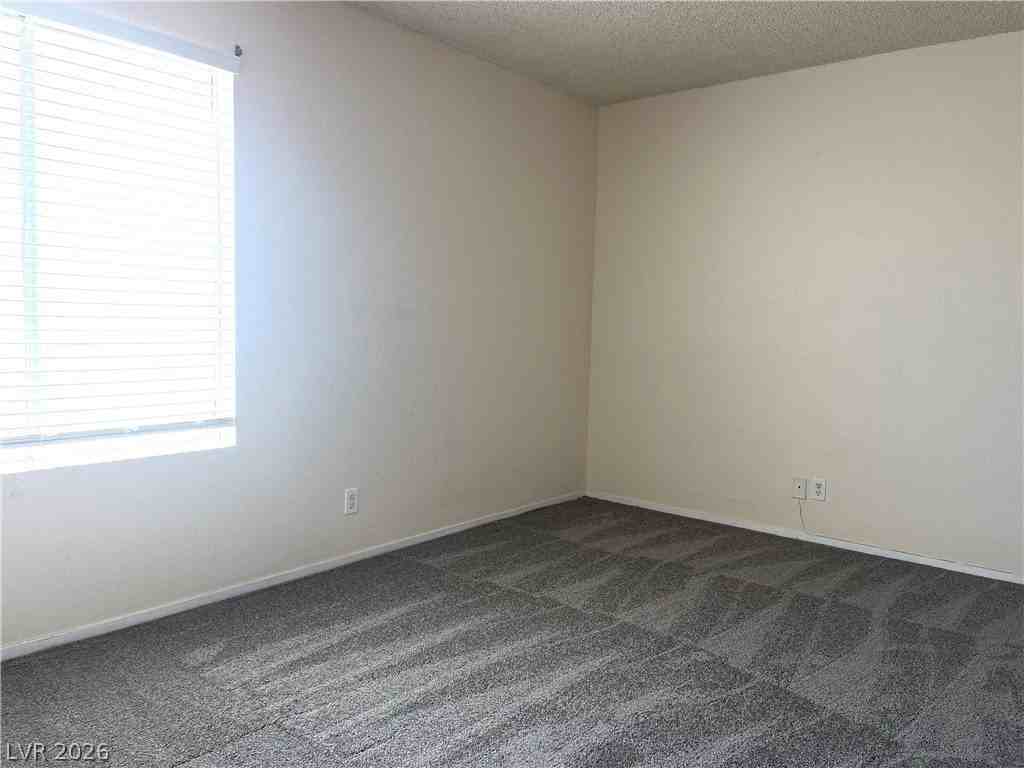 524 Fir St #102 - Photo 7 of 10