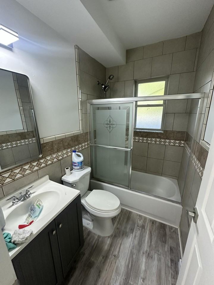 17161 Telegraph Rd - Photo 7 of 18