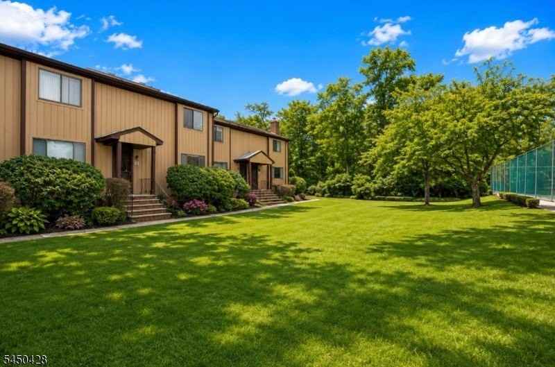 38 Park Street #13D - Photo 2 of 30