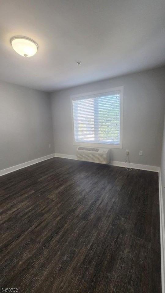 241 Ridge Rd #2E - Photo 5 of 25