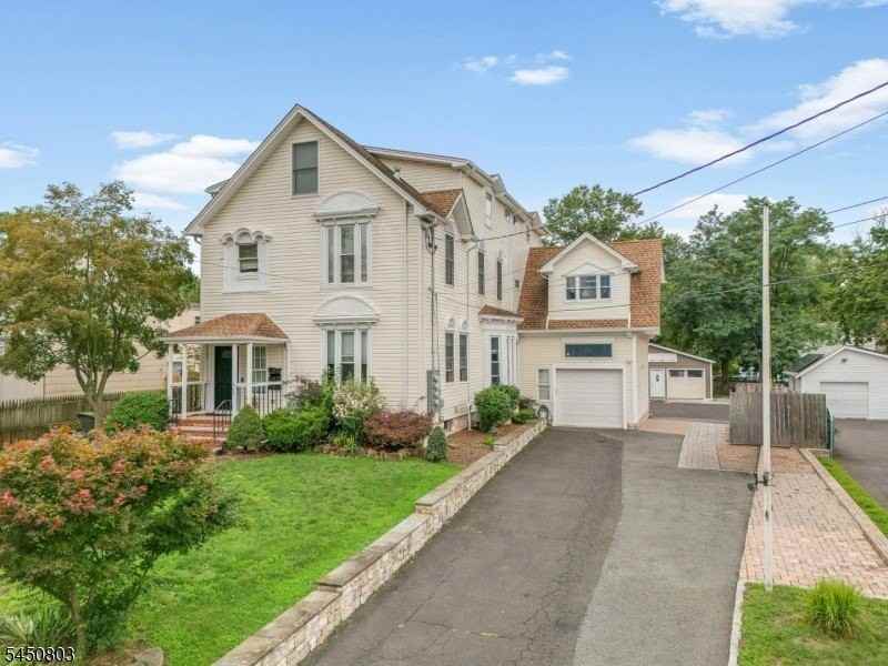 262 Prospect Ave