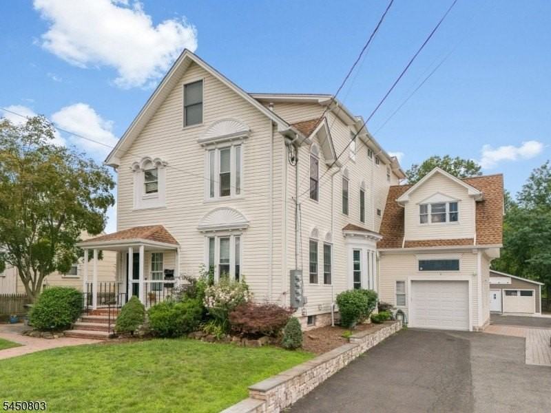 262 Prospect Ave - Photo 2 of 41