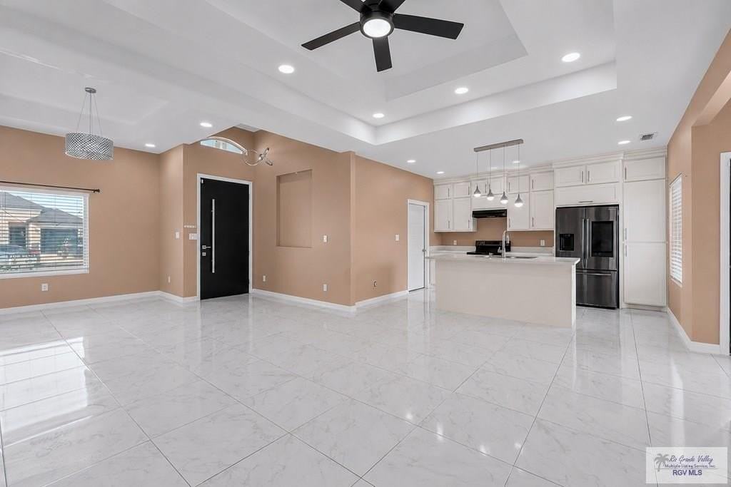 2904 Zeb Dr - Photo 6 of 27