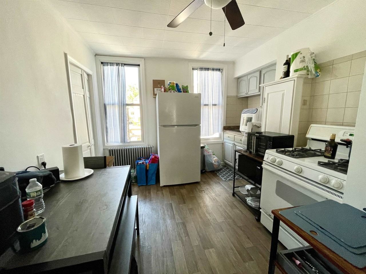 68 Jefferson Ave - Photo 3 of 5
