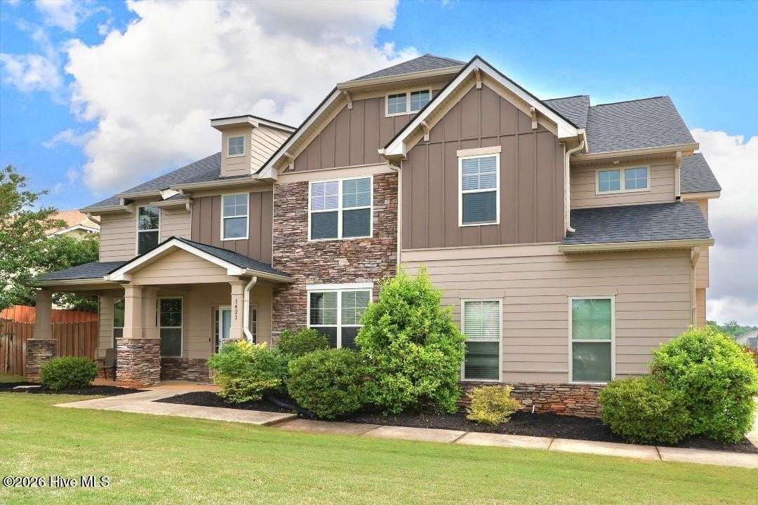 1421 Dooley Ln - Photo 2 of 42