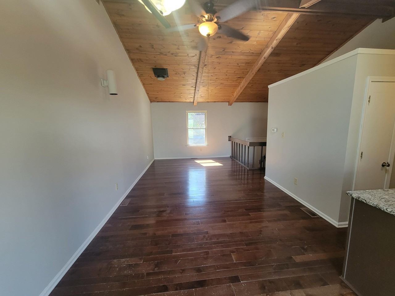 577 El Paseo Pl - Photo 2 of 10