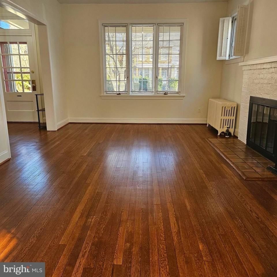 5338 42nd St Nw - Photo 6 of 22