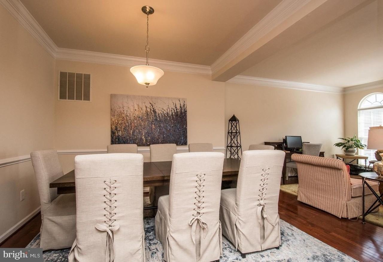 203 Misty Pond Ter - Photo 7 of 42
