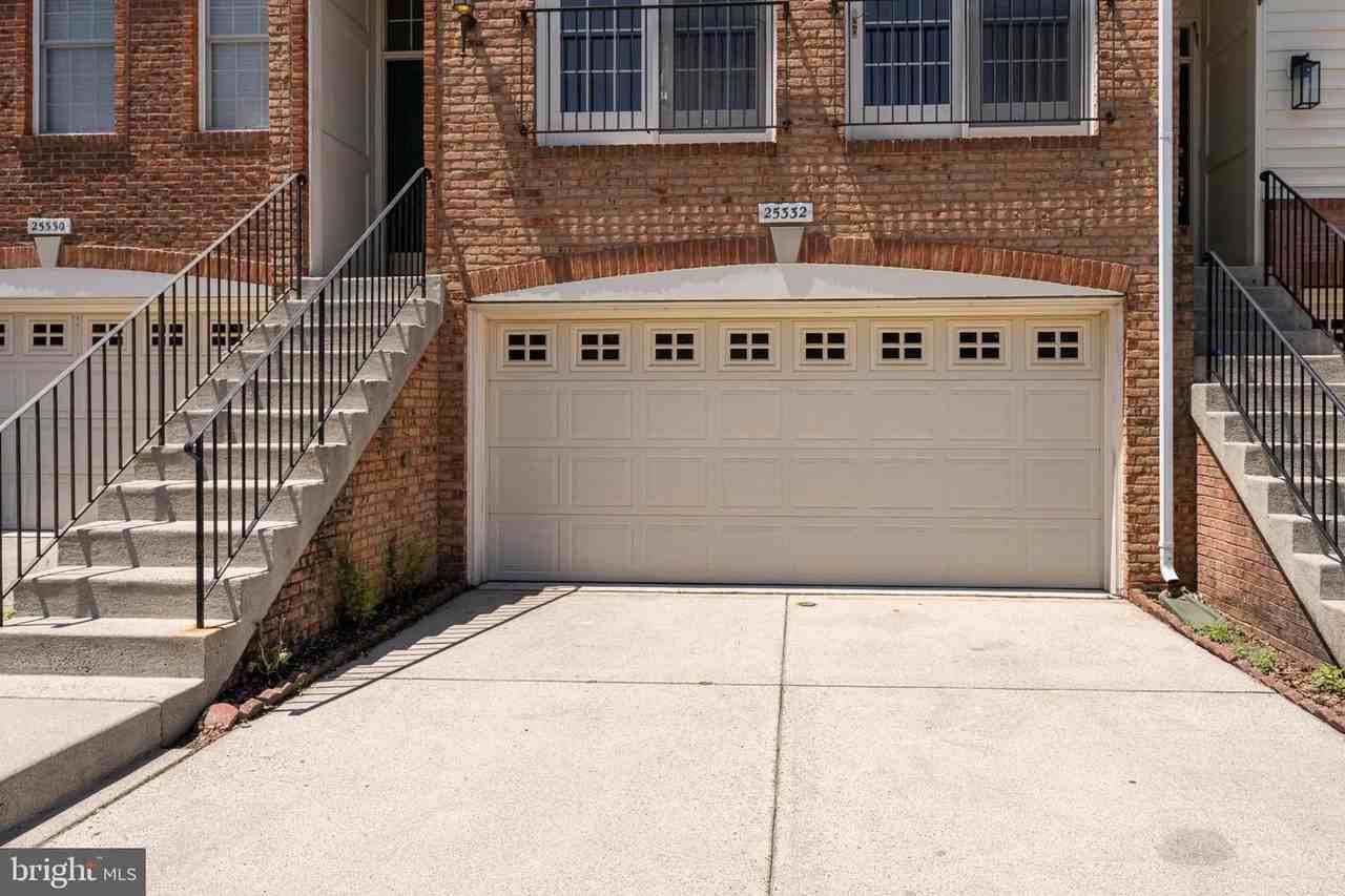 25332 Whippoorwill Ter - Photo 2 of 50