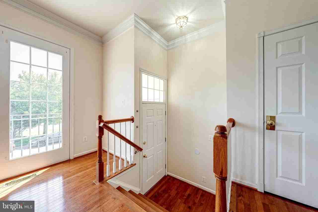 25332 Whippoorwill Ter - Photo 4 of 50