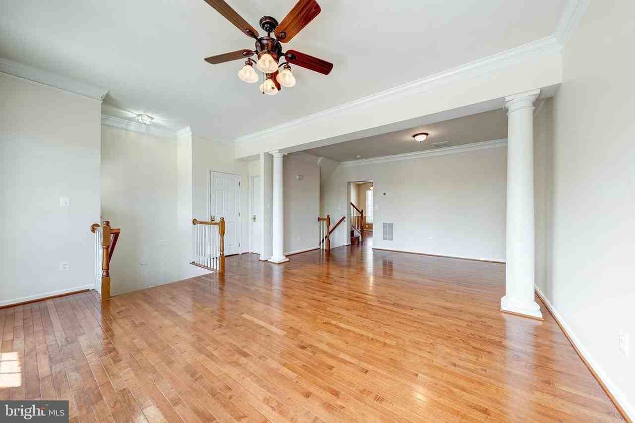 25332 Whippoorwill Ter - Photo 7 of 50