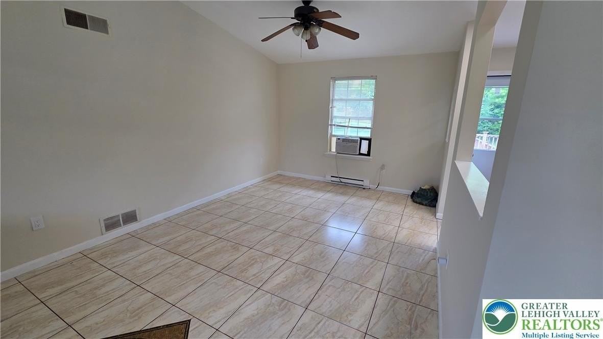 481 Savage Rd - Photo 5 of 27