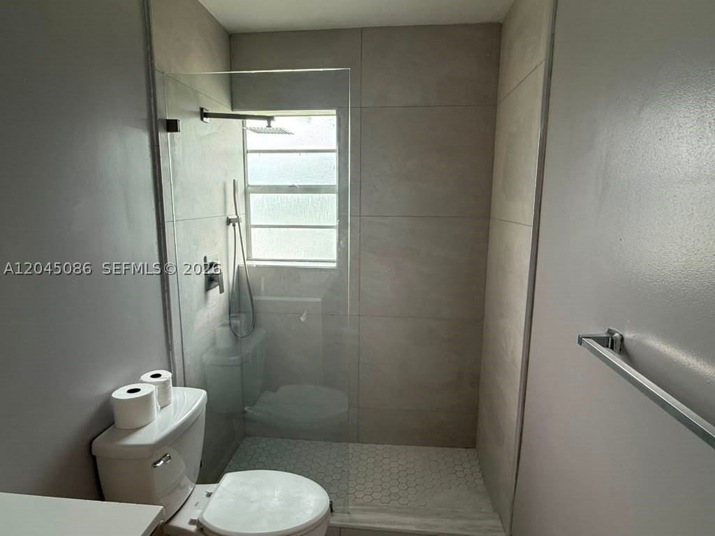 5870 Nw 16th Pl #4 - Photo 3 of 11
