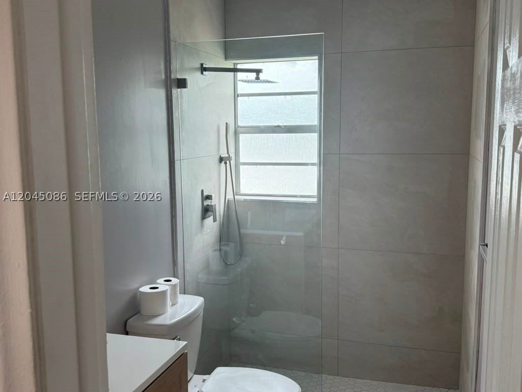 5870 Nw 16th Pl #4 - Photo 6 of 11