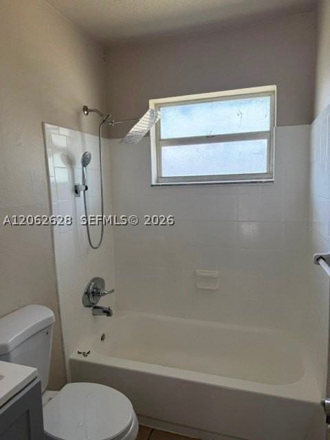 429 Nw 14th Ave #1 - Photo 3 of 8