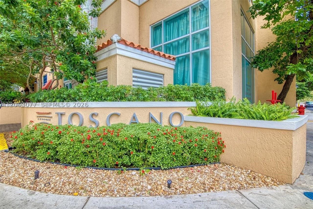 7355 Sw 89th St #425N - Photo 2 of 25