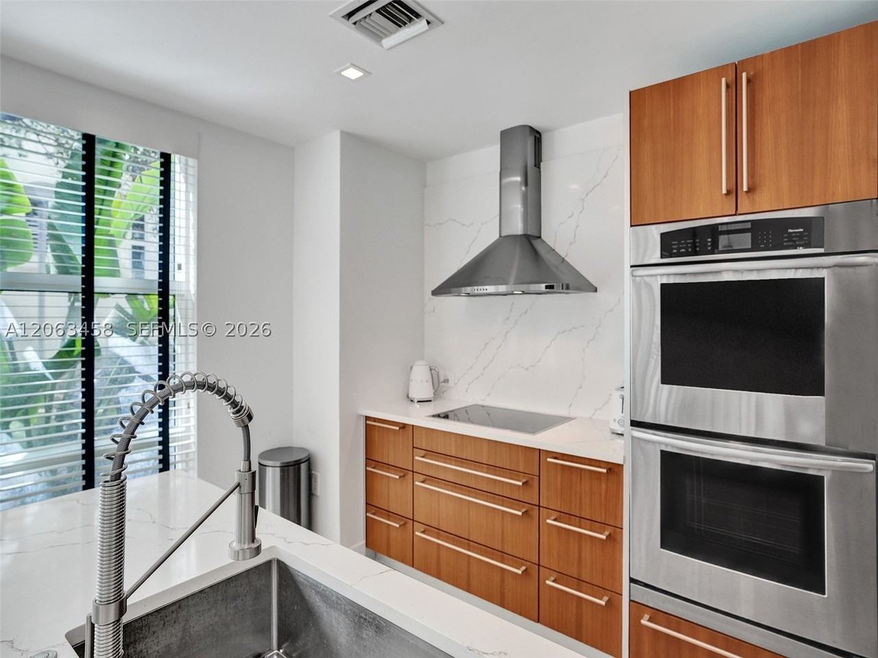6103 Aqua Ave #107 - Photo 7 of 32